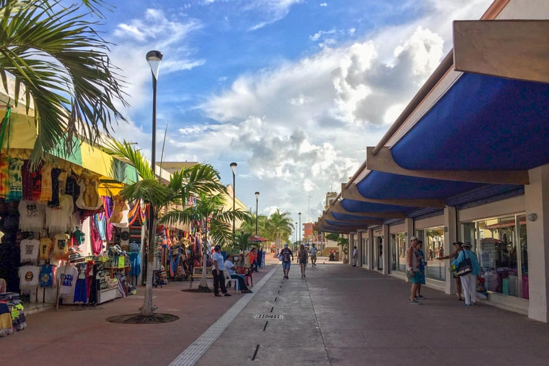 O centro de Cozumel tem muitas opções de casas de câmbio