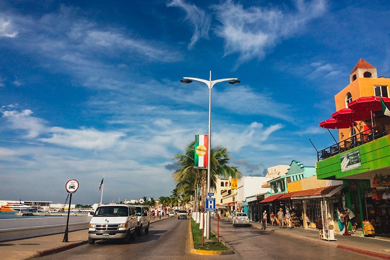 Avenida principal em Cozumel