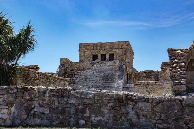 El Castillo - edifício mais famoso da Zona Arqueologica de Tulum