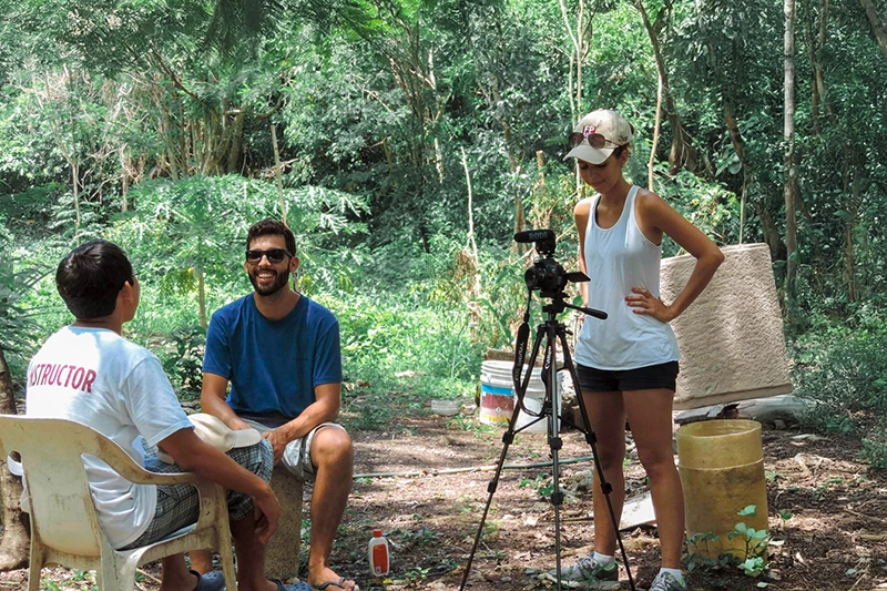 Gravando min-doc que fizemos para a FPMC sobre as Tartarugas Marinhas, em Cozumel
