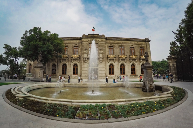 jardins do castelo de chapultepec, que também foi cenário do filme Romeu e Julieta
