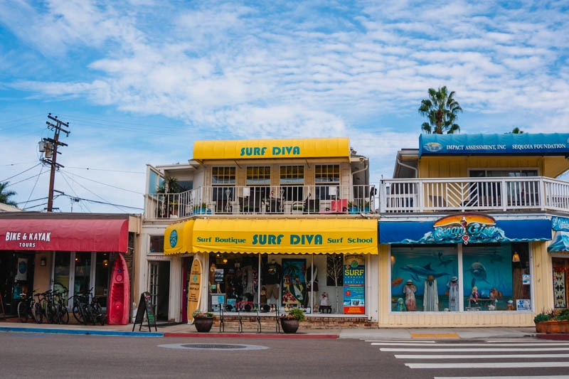 A loja e base da Surf Diva School, em La Jolla Shores (San Diego, Califórnia)