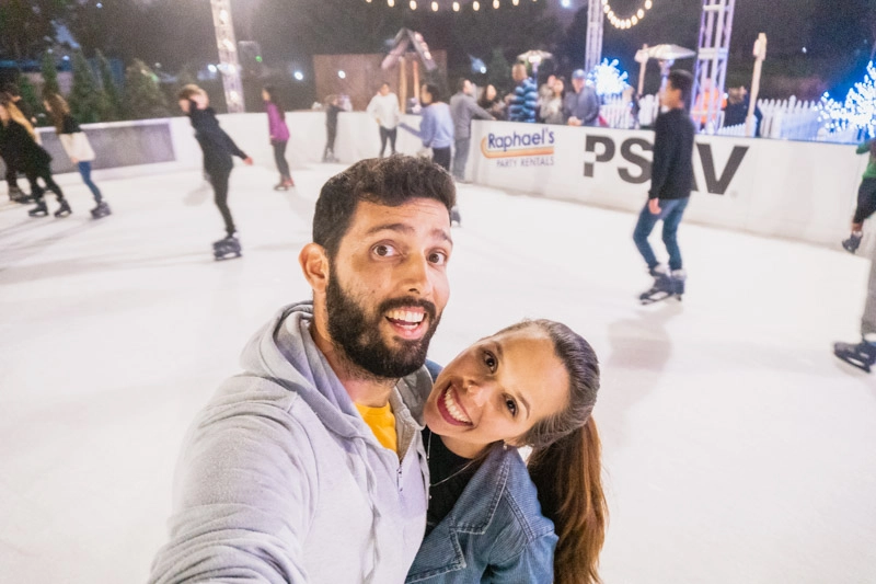 Pista de patinação no gelo no Hotel Hilton em San Diego