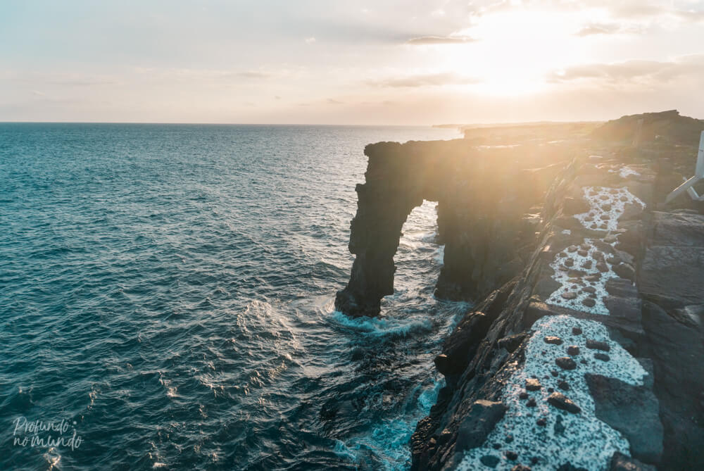 Sea Arch no Parque Nacional dos Vulcões, Big Island, Havaí