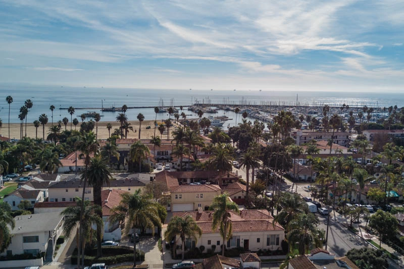 vista aérea de Santa Barbara, na Califórnia