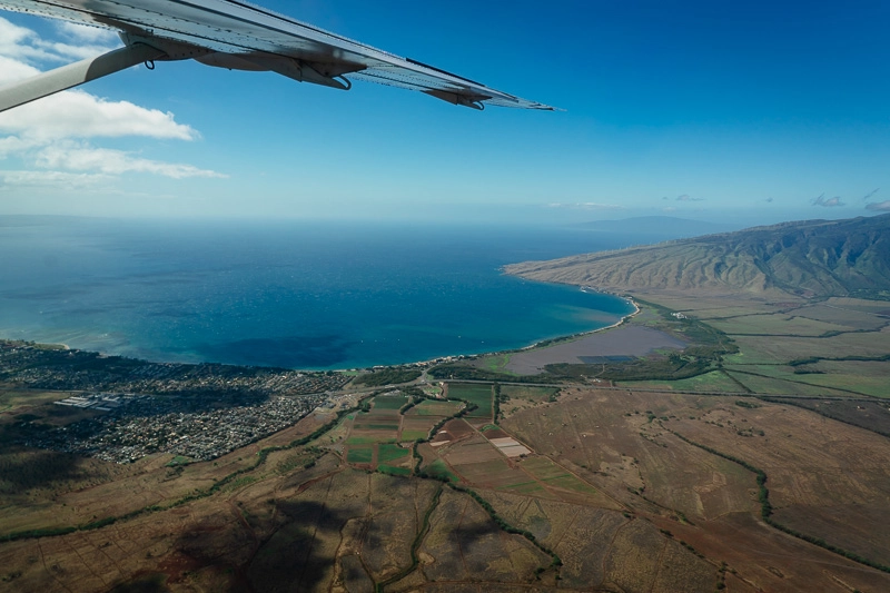 vista do avião chegando em Big Island, no Havaí
