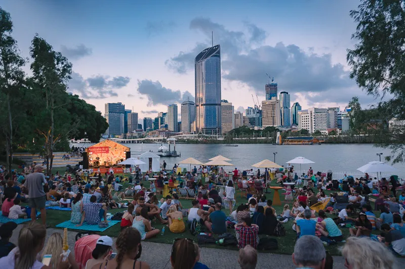 Skyline de Brisbane ao entardecer