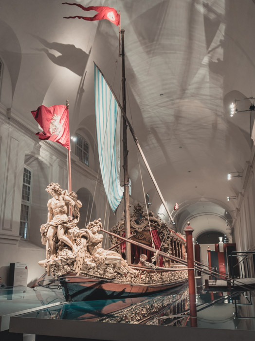 Bucentauro em exposição nos Estábulos Reais