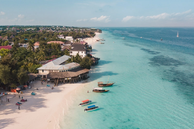 Vista aérea da praia de Nungwi em Zanzibar