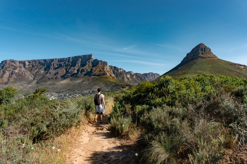 A trilha da Lion's Head é uma das coisas para fazer na Cidade do Cabo que não pode faltar no seu roteiro