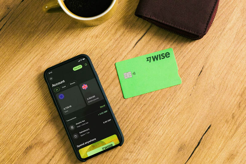 Conta multimoedas e Cartão Wise: segurança, economia e praticidade na viagem.