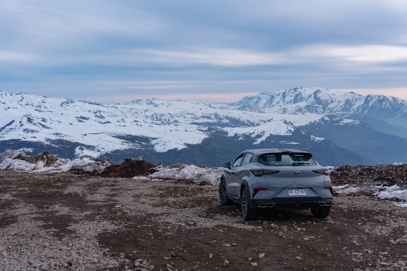 carro que alugamos em Santiago, para subir dirigindo até o Valle Nevado por conta própria