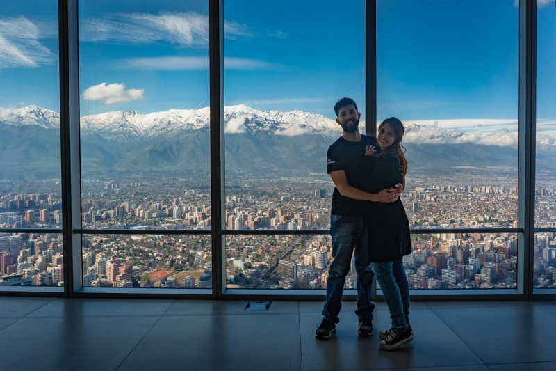 Vista para as Cordilheiras no Sky Costanera