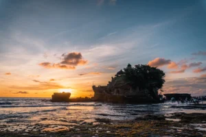 Tanah Lot no por do sol, a atração mais bonita de Bali