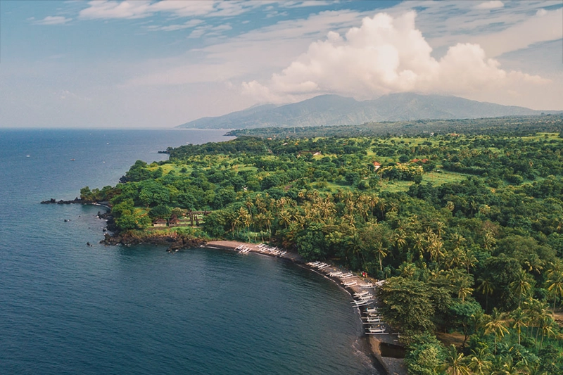 vista aérea de Tulamben, em Bali